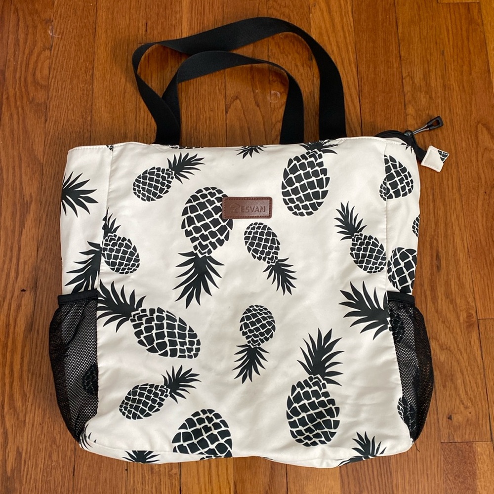 Beach Esvan Tote Bag